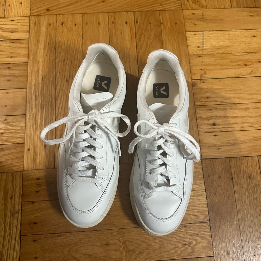 Veja White Women's Sneakers